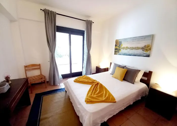 Joyce - Sunny Way By Interhome *