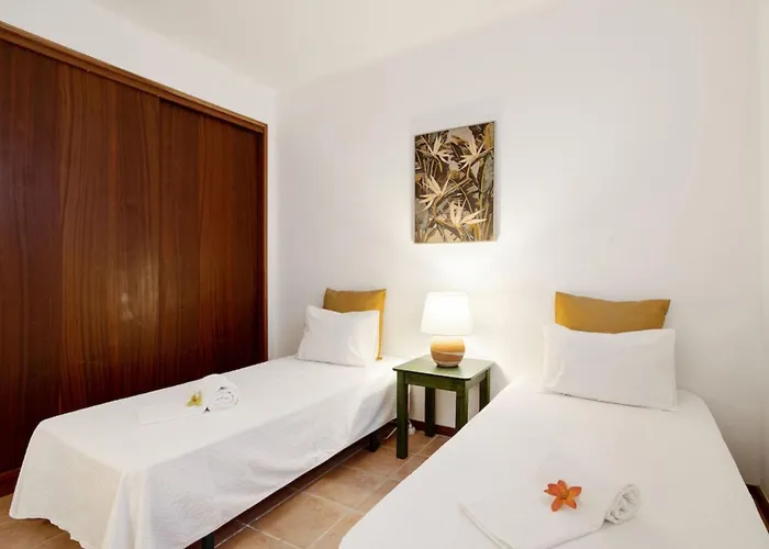 Joyce - Sunny Way By Interhome